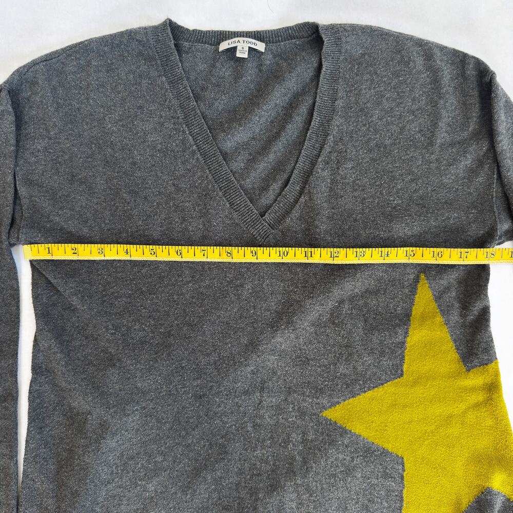 Lisa Todd Women's Sweter Size S | Gray V-neck Stars - Picture 4 of 8